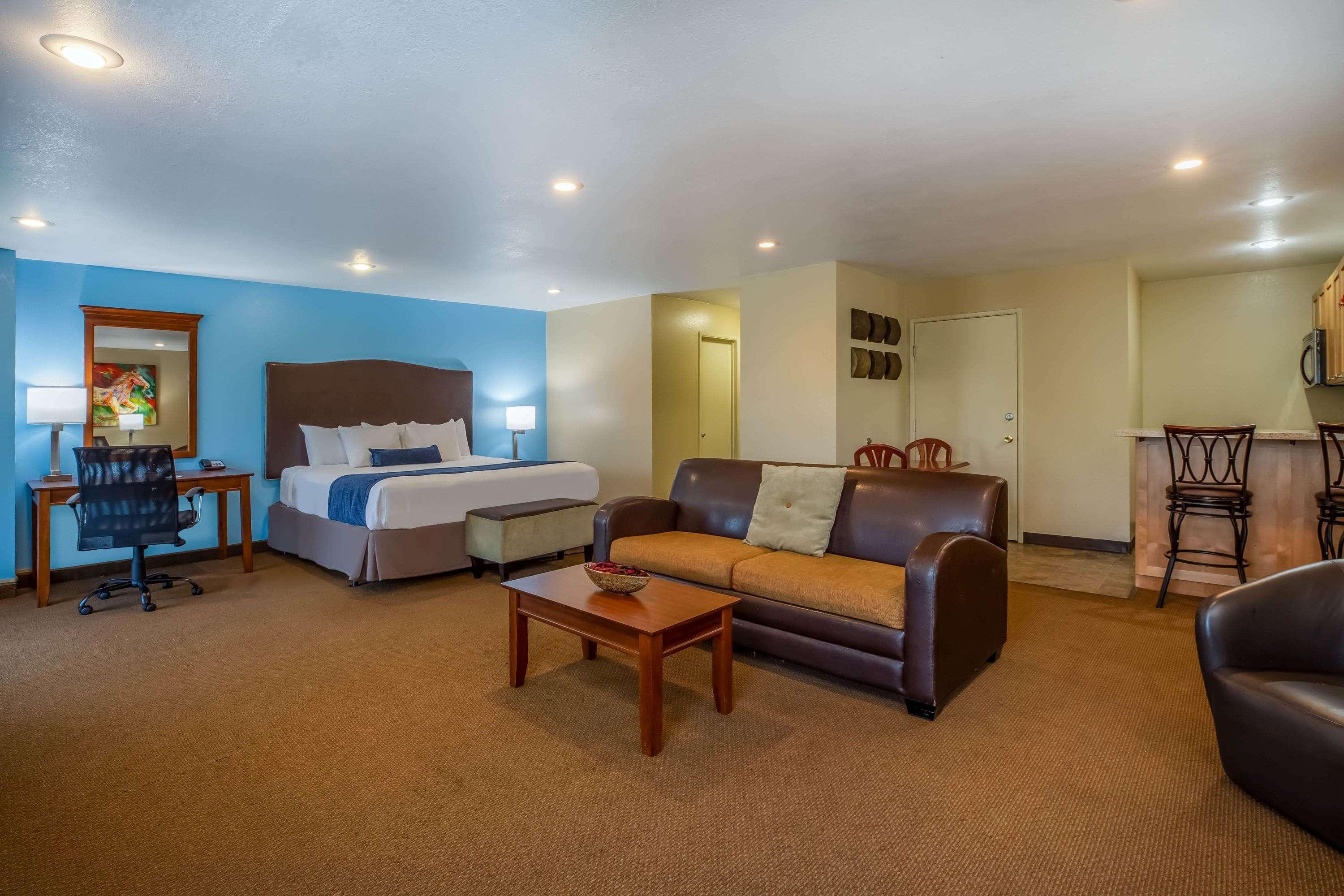 Baymont By Wyndham Yakima Riverfront Экстерьер фото