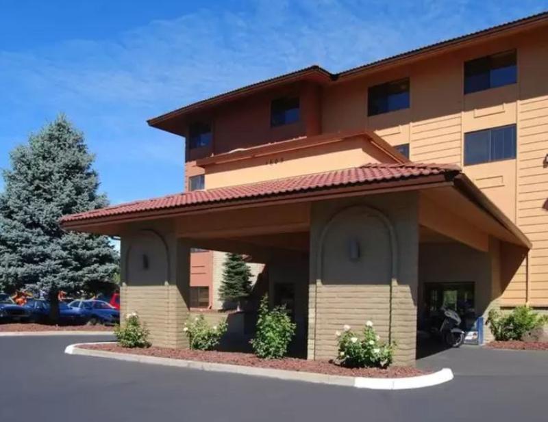 Baymont By Wyndham Yakima Riverfront Экстерьер фото