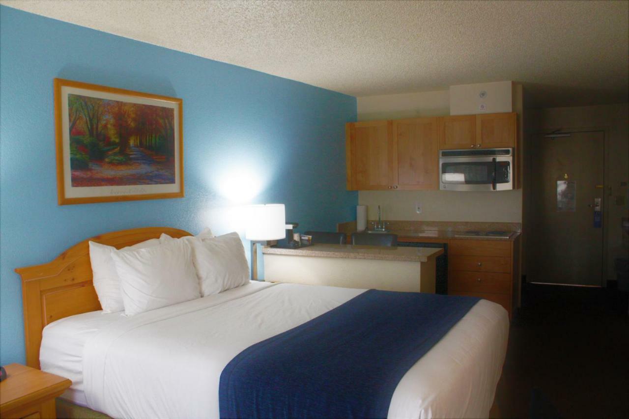 Baymont By Wyndham Yakima Riverfront Экстерьер фото